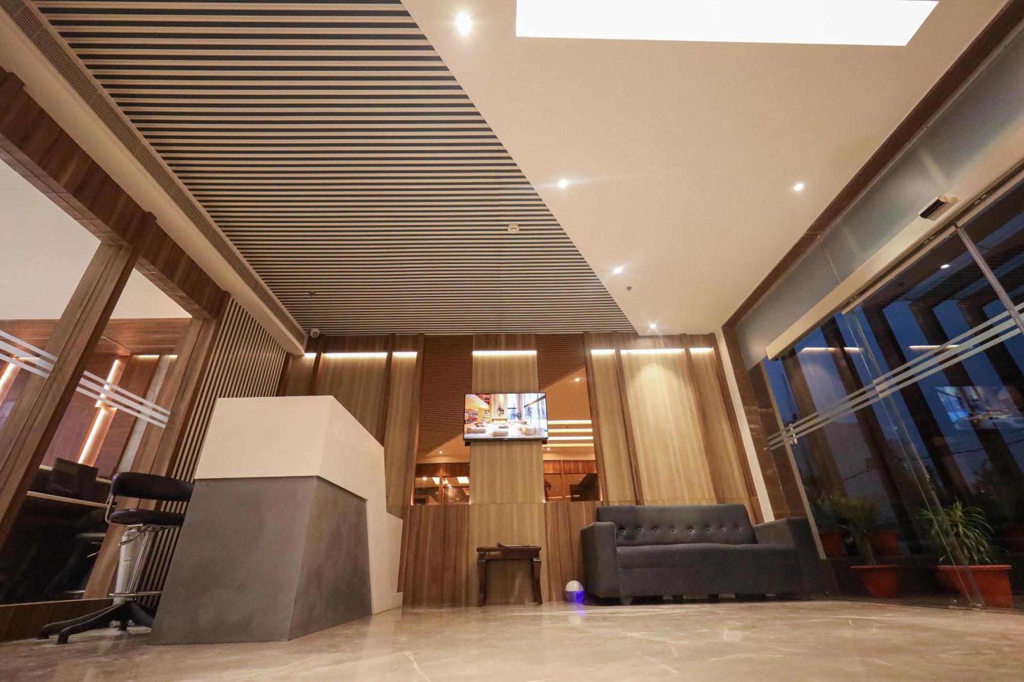 The Royal Legacy Hotel Lucknow Exterior photo